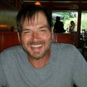 Meet your Posher, Dennis